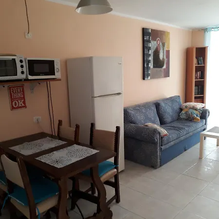 Apartments Costa Del Silencio شقة *
